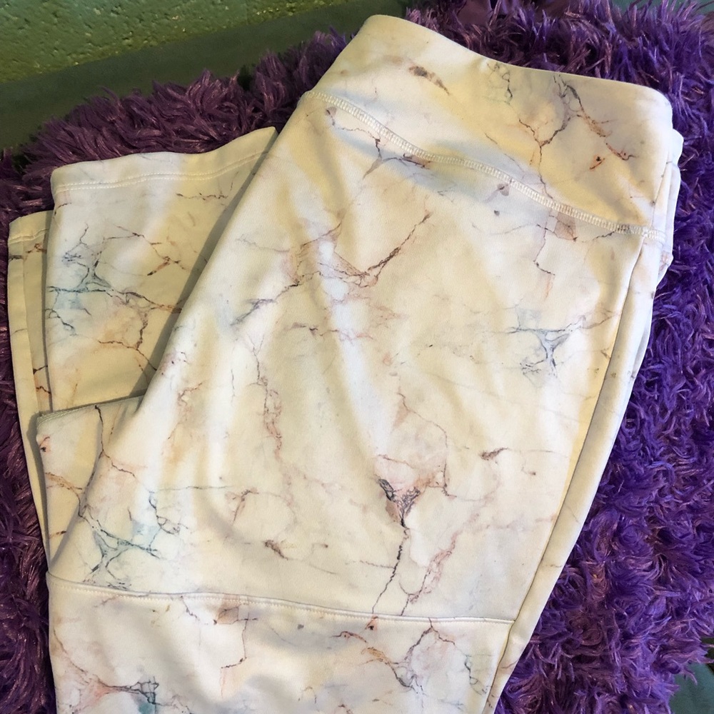 Forever 21 leggings size large